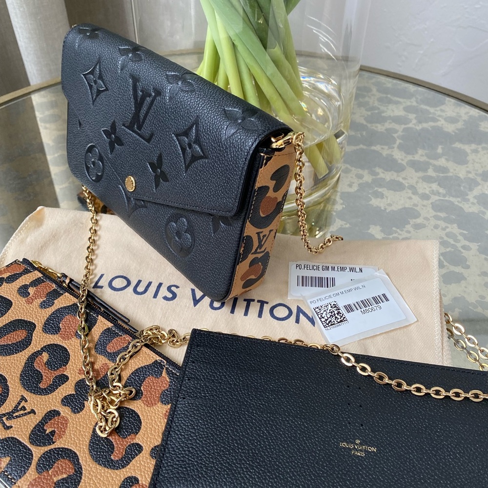 💯% Authentic LV Felicie Safari crossbody/clutch